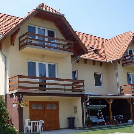 Lala Apartmanok Балатонбоглар Екстер'єр фото